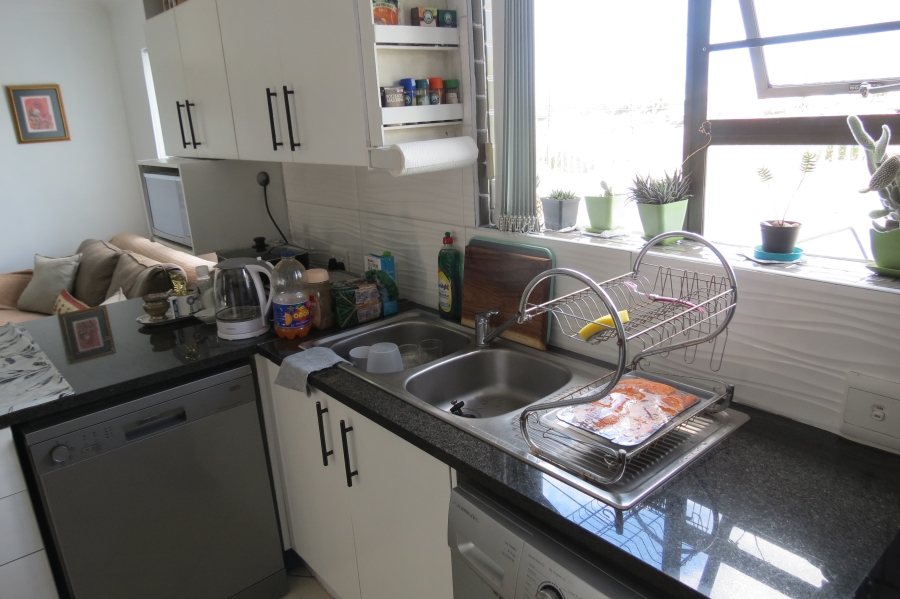 1 Bedroom Property for Sale in Hartenbos Central Western Cape